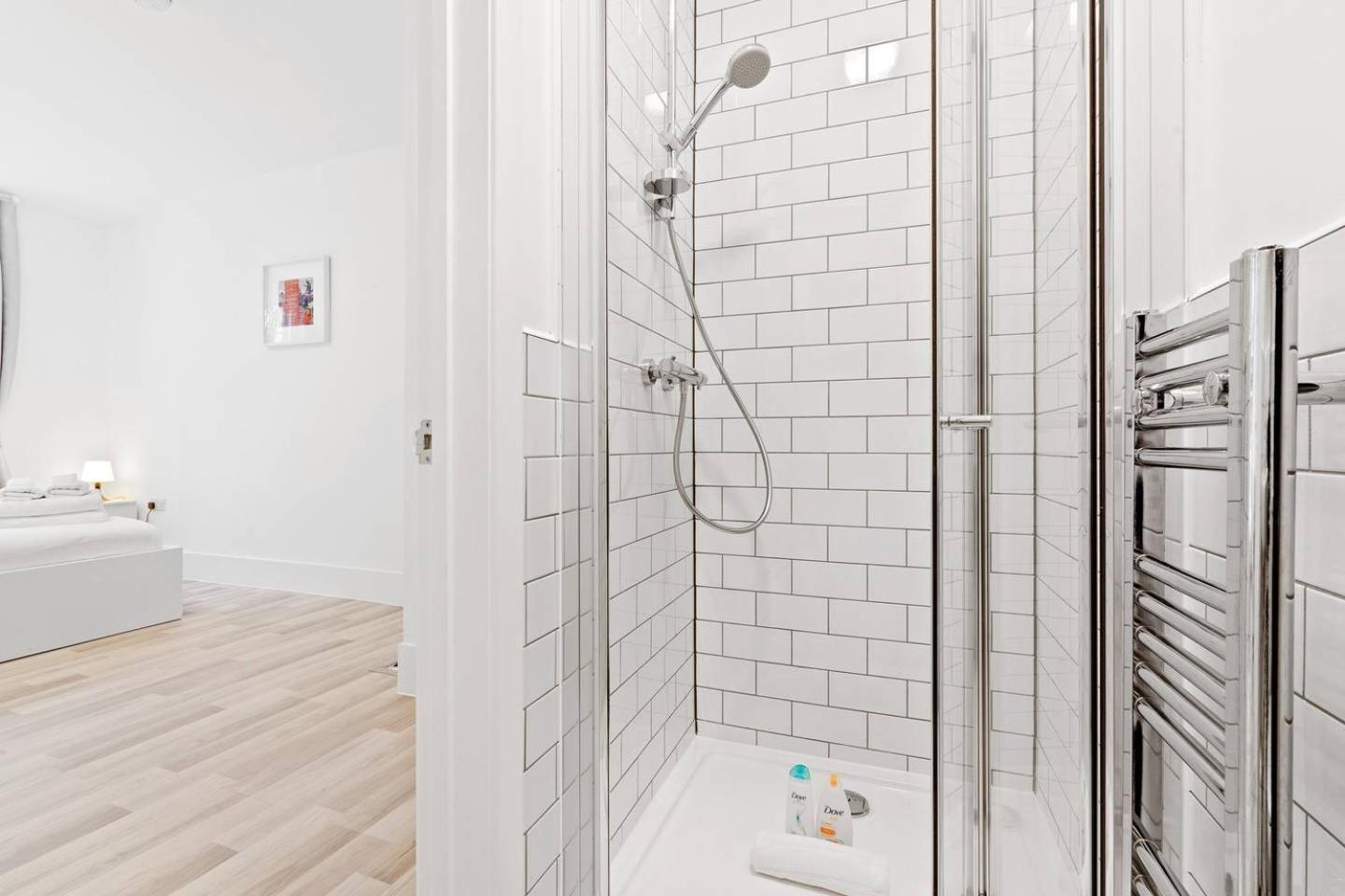 Airy Spacious 1 Bedroom Aprtment With Garden In Brixton Londres Exterior foto